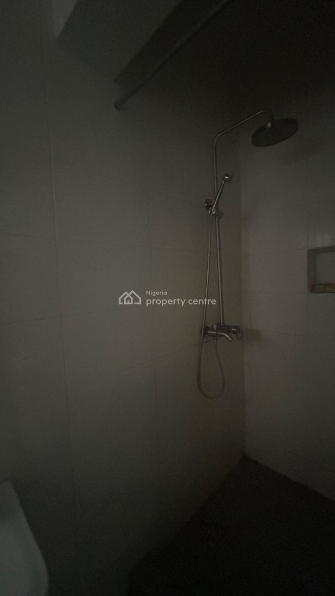 2 Bedroom Bungalow ( Not Far From The Gate), Lekki Scheme 2, Ajah, Lagos, Detached Bungalow for Rent