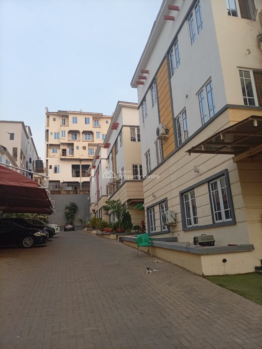 Corner Piece 4 Bedroom Terraced Duplex with a Bq, Guzape District, Abuja, Terraced Duplex for Rent