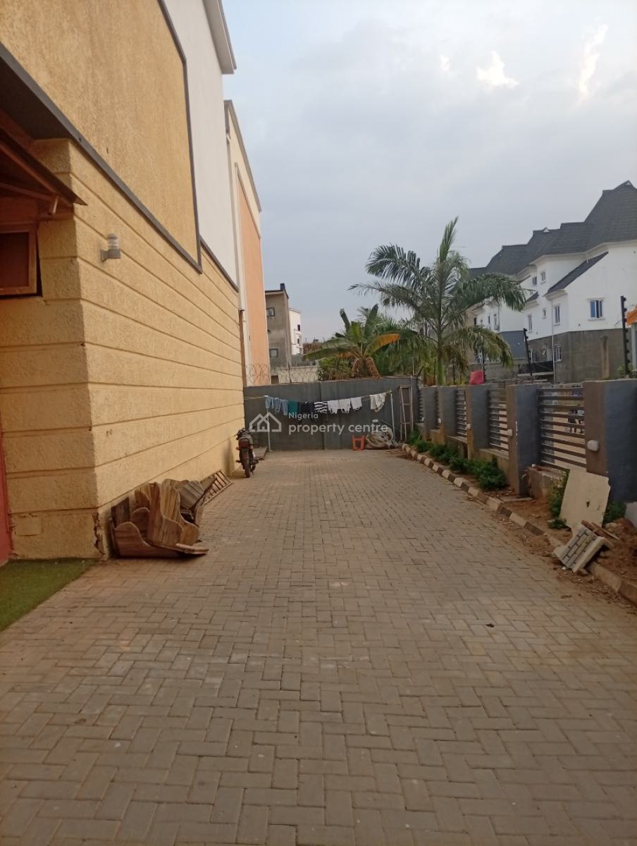 Corner Piece 4 Bedroom Terraced Duplex with a Bq, Guzape District, Abuja, Terraced Duplex for Rent