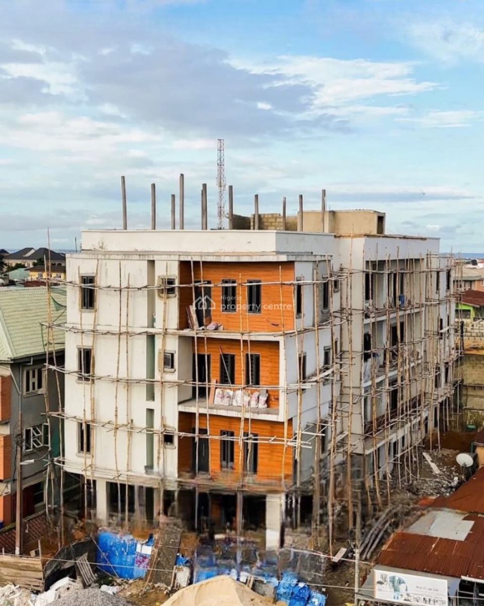 Exquisite 3 Bedroom Apartment, Yaba, Lagos, Flat / Apartment for Sale