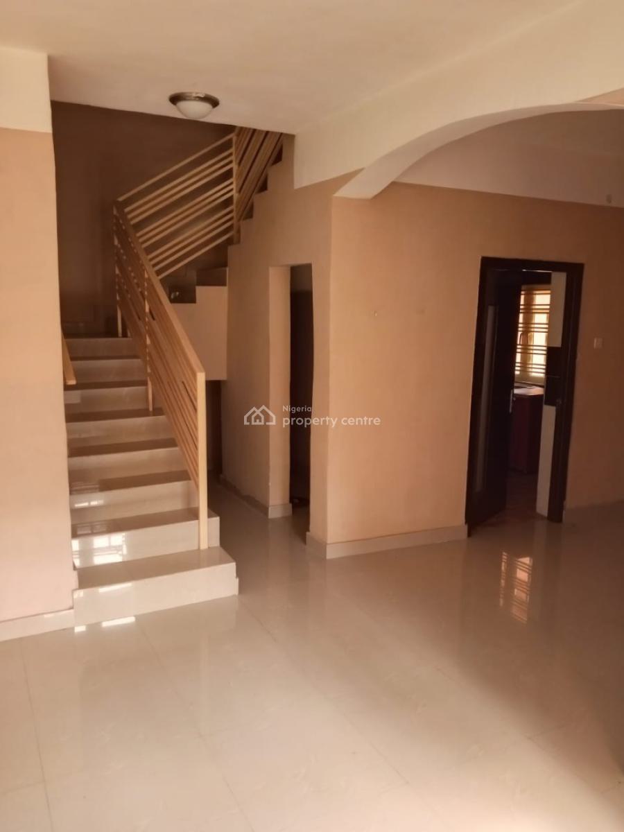 Luxury 3 Bedroom Duplex, Off Badore Road, Ajah, Lagos, Flat / Apartment for Rent