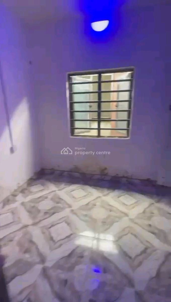 a Newly Renovated and Decent Miniflat, Groundfloor, Off Market Street, Shomolu, Lagos, Mini Flat (room and Parlour) for Rent