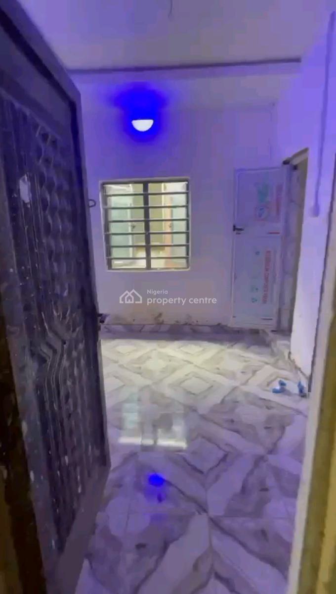 a Newly Renovated and Decent Miniflat, Groundfloor, Off Market Street, Shomolu, Lagos, Mini Flat (room and Parlour) for Rent