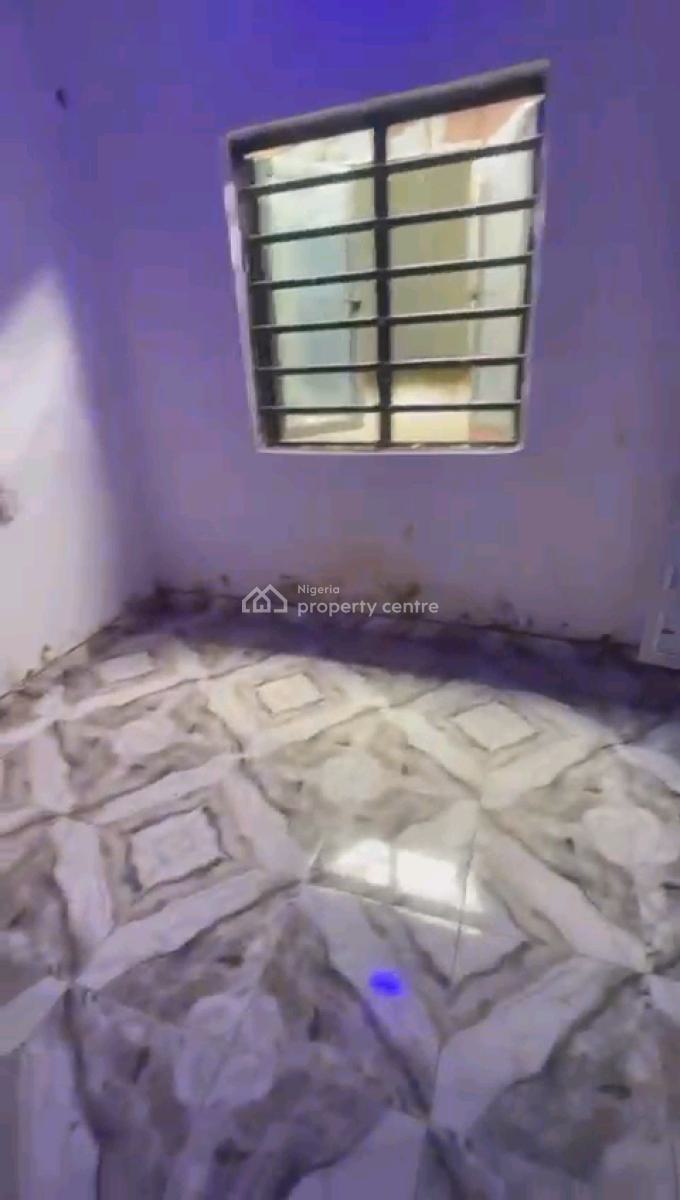 a Newly Renovated and Decent Miniflat, Groundfloor, Off Market Street, Shomolu, Lagos, Mini Flat (room and Parlour) for Rent