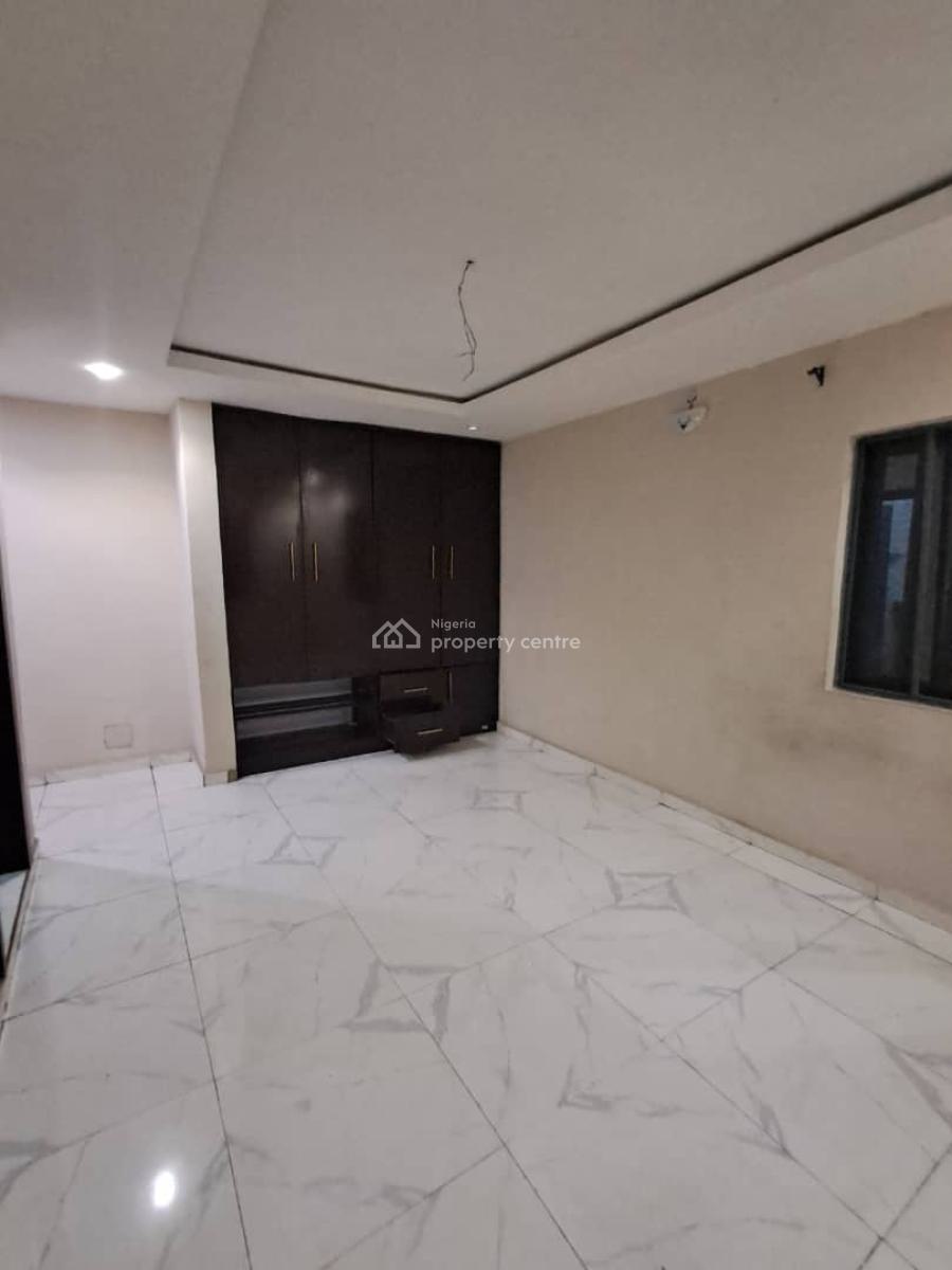 3bedroom Flat with  2toilet and Bath in a Serene Environment, Magodo, Magodo, Lagos, Flat / Apartment for Rent