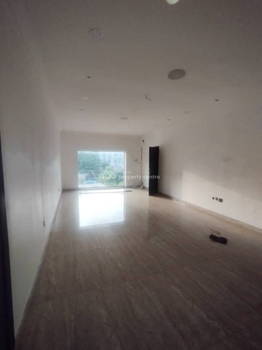 Commercial Property, Lekki Phase 1, Lekki, Lagos, Semi-detached Duplex for Rent