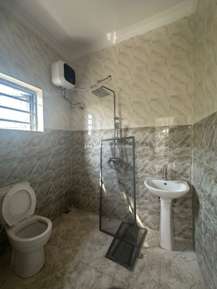 a Modern and Newly Built 2 Bedroom Flat, Beside Hebron Court, Nihort/alafara Road, Jericho, Ibadan, Oyo, House for Rent