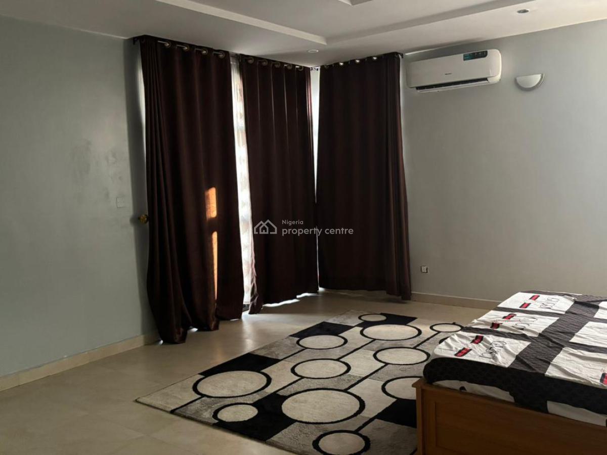 Outstanding  3 Bedroom Apartment, Lekki Phase 1, Lekki, Lagos, Flat / Apartment for Rent