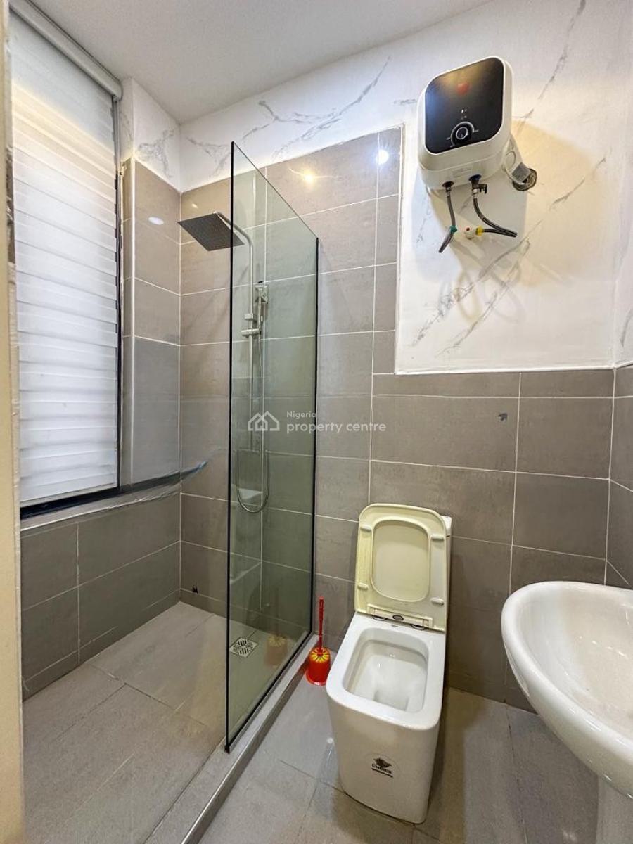 Outstanding  3 Bedroom Apartment, Lekki Phase 1, Lekki, Lagos, Flat / Apartment for Rent