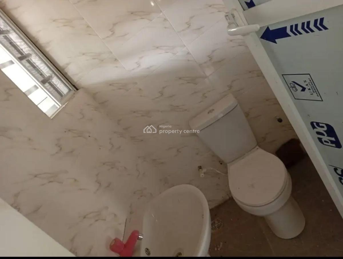 a Spacious Room in a Shared Apartment, Aptech Estate, Sangotedo, Ajah, Lagos, Self Contain (single Rooms) for Rent