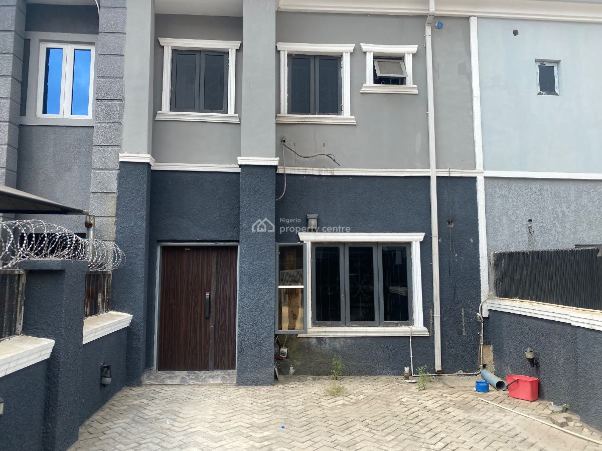 3 Bedroom Duplex with Bq, Naf Valley Estate, Asokoro District, Abuja, Terraced Duplex for Rent