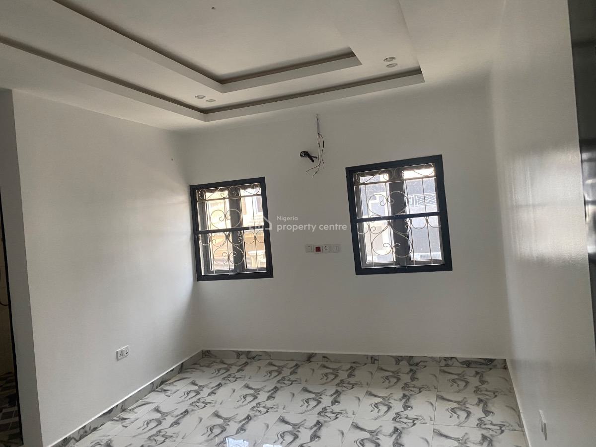 3 Bedroom Duplex with Bq, Naf Valley Estate, Asokoro District, Abuja, Terraced Duplex for Rent