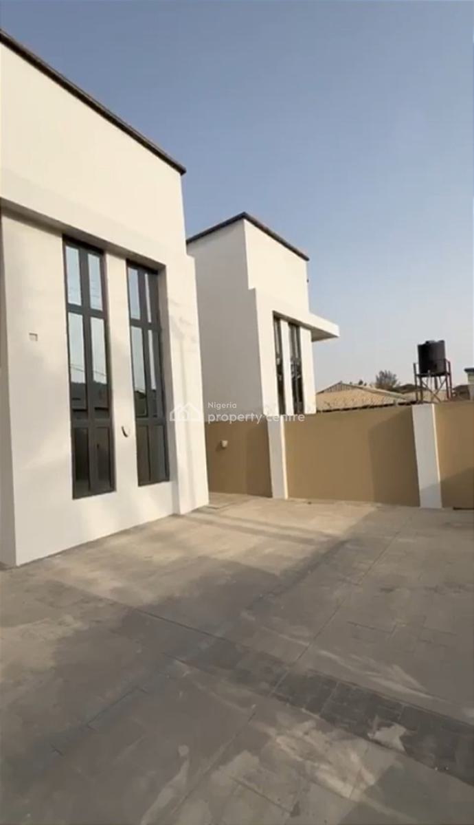 4-bedrooms Duplex with Bq, Tarred Road, Gwarinpa, Abuja, Detached Duplex for Rent