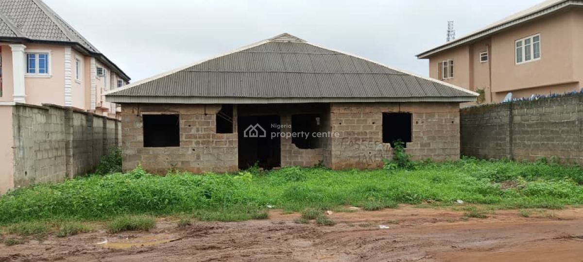 Developing 3 Bedroom Bungalow with Bq, Erunwen, Ikorodu, Lagos, Detached Bungalow for Sale