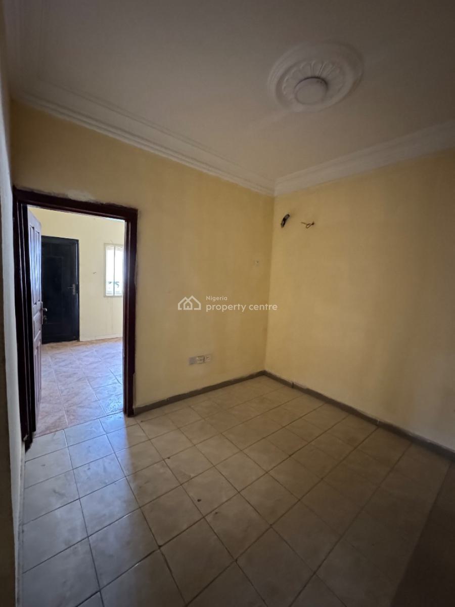 Self Contain + Mini Parlour, Dominos Pizza, Agungi, Lekki, Lagos, Self Contain (single Rooms) for Rent