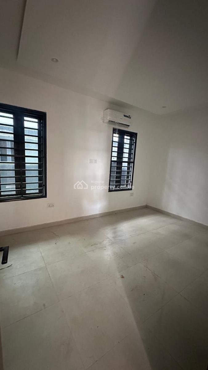 Well Built Lovely 4bedroom Terrace Duplex in a Prime Location, Lekki Phase 1, Lekki, Lagos, Terraced Duplex for Sale