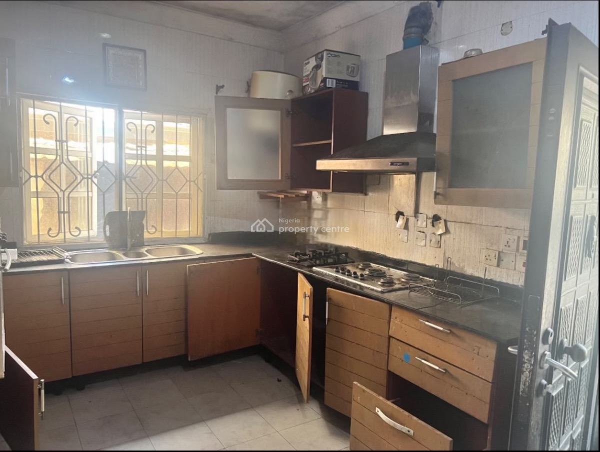 Self Compound 5-bedroom Semi-detached Duplex with a 2-room Bq, Lekki Phase 1, Lekki, Lagos, Semi-detached Duplex for Rent