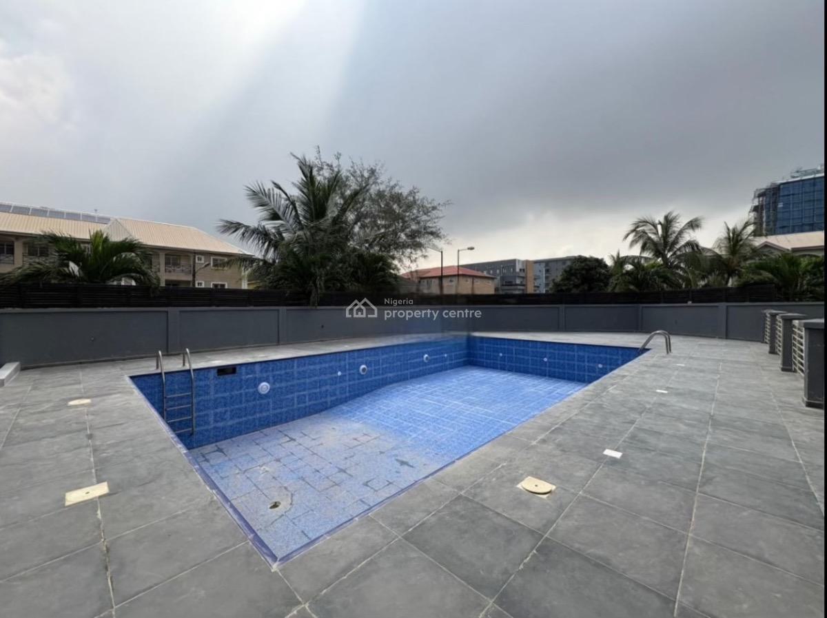 Well Renovated 3 Bedroom Apartment, Lekki Phase 1, Lekki, Lagos, Flat / Apartment for Rent