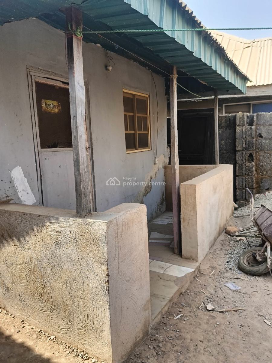 Standard 3 Bedroom Bungalow with a Self Contain Bq, Guidna, Opposite Nysc Junction, Off Kubwa Expressway, Kubwa, Abuja, Detached Bungalow for Sale