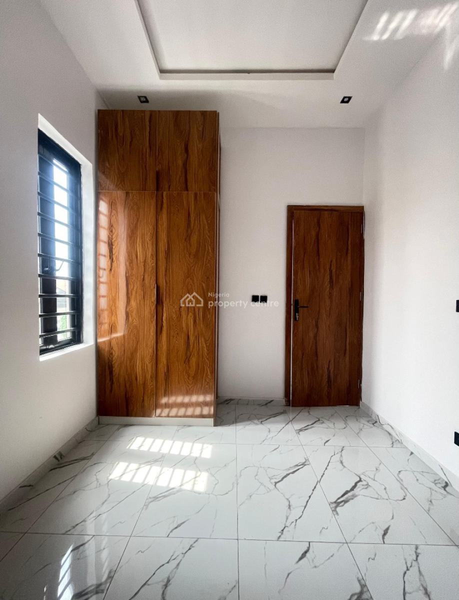 4 Bedroom Fully Detached Duplex with Ample Parking Space & Bq, Ajah, Lagos, Detached Duplex for Sale