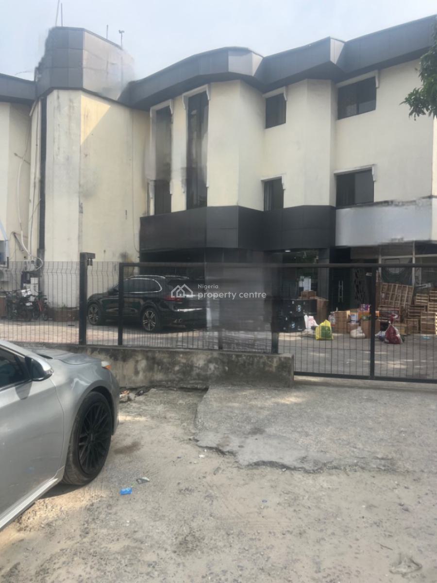 7 Unit of 3 Bedroom and 3 Unit of 2 Bedroom Apartments (total 10 Units, Lekki Phase 1, Lekki, Lagos, Flat / Apartment for Rent