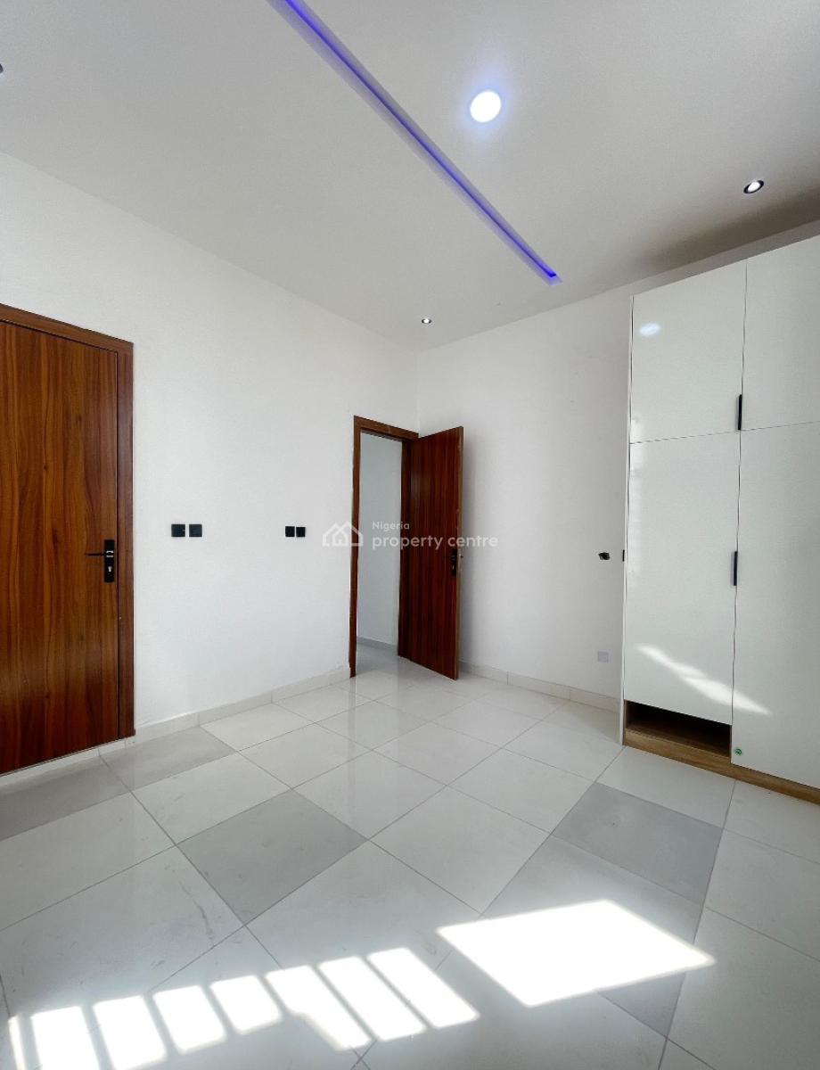 Classy 5 Bedroom Fully Detached Duplex with Bq & Swimming Pool, Ajah, Lagos, Detached Duplex for Sale