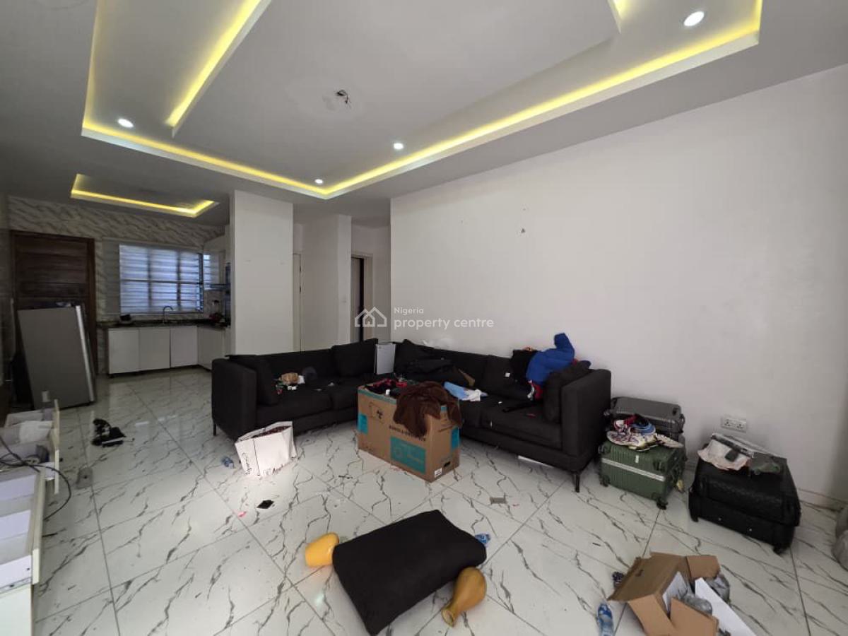 Well Built 2 Bedroom Apartment, Orchid Road, Lekki, Lagos, Flat / Apartment for Rent