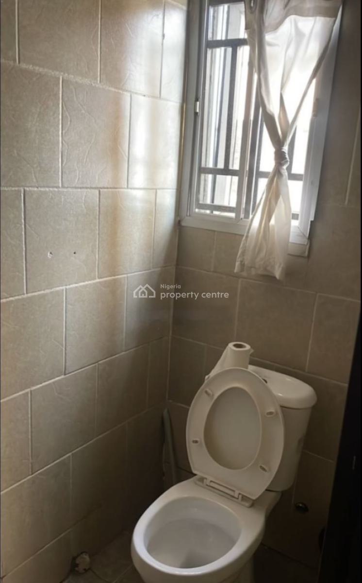 Spacious 3 Bedroom Apartment with Bq, Lekki Phase 1, Lekki, Lagos, Flat / Apartment for Sale