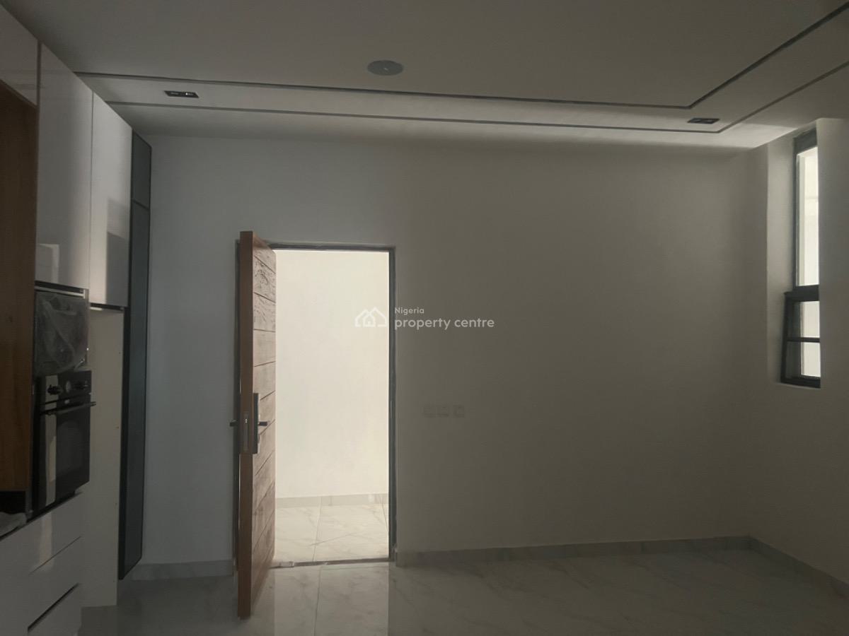 Newly Built 1 Bedroom Apartment with Swimming Pool, Elevator & Gym, Lekki Phase 1, Lekki, Lagos, Mini Flat (room and Parlour) for Sale