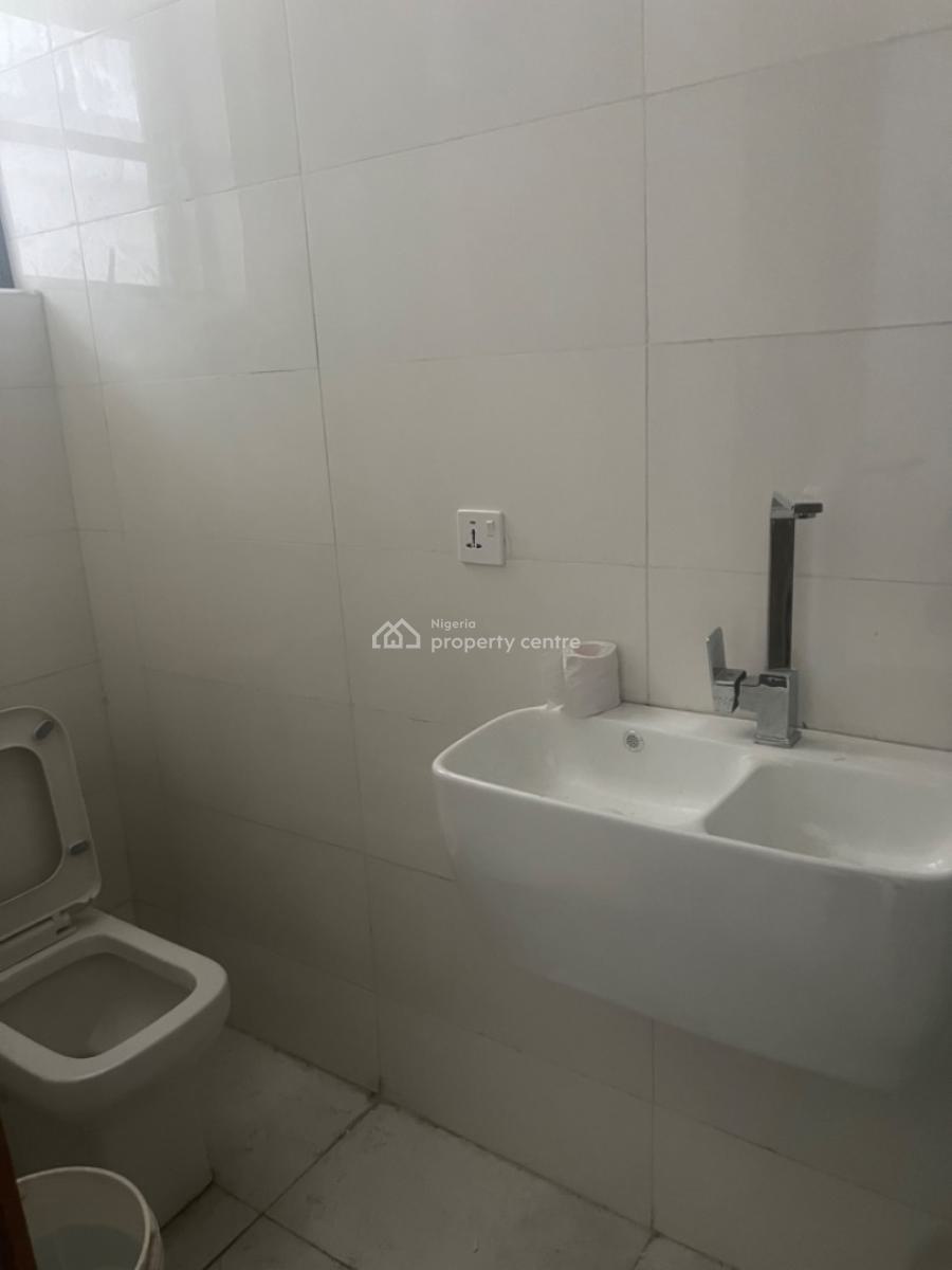 Newly Built 1 Bedroom Apartment with Swimming Pool, Elevator & Gym, Lekki Phase 1, Lekki, Lagos, Mini Flat (room and Parlour) for Sale