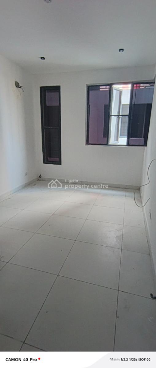 Clean 4 Bedroom Duplex, Herbert Orji Street, Osapa, Lekki, Lagos, Semi-detached Duplex for Rent