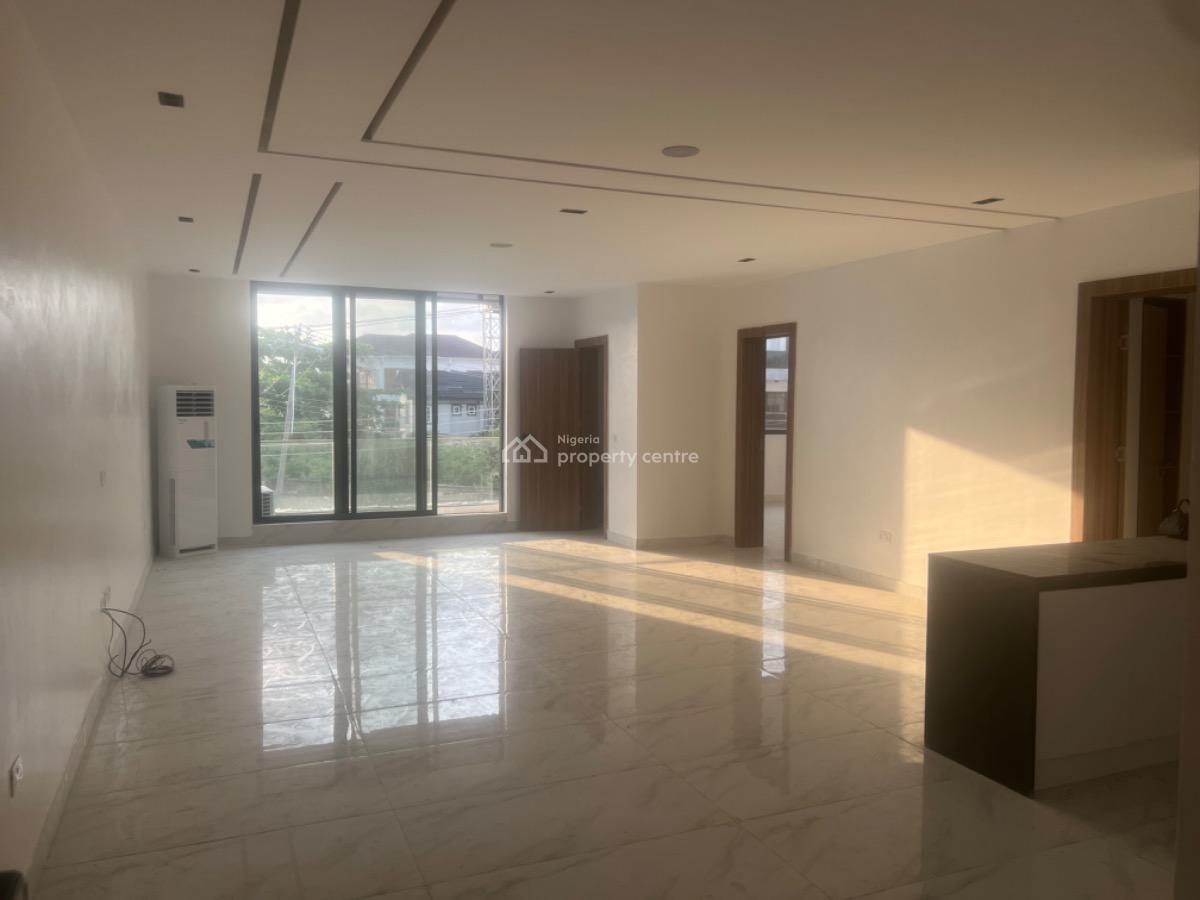 Contemporary 2 Bedroom Apartment with Elevator , Pool & Gym ️, Lekki Phase 1, Lekki, Lagos, Flat / Apartment for Sale