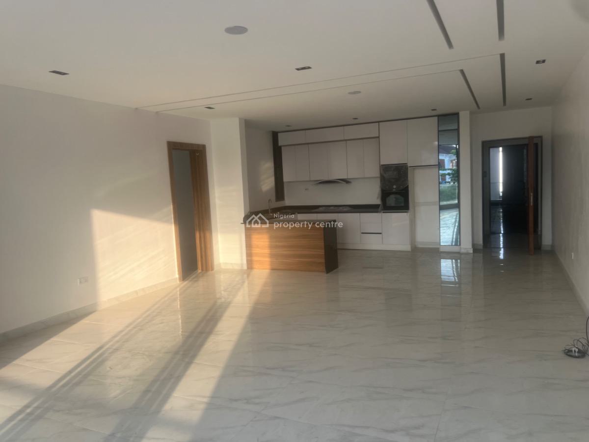 Contemporary 2 Bedroom Apartment with Elevator , Pool & Gym ️, Lekki Phase 1, Lekki, Lagos, Flat / Apartment for Sale