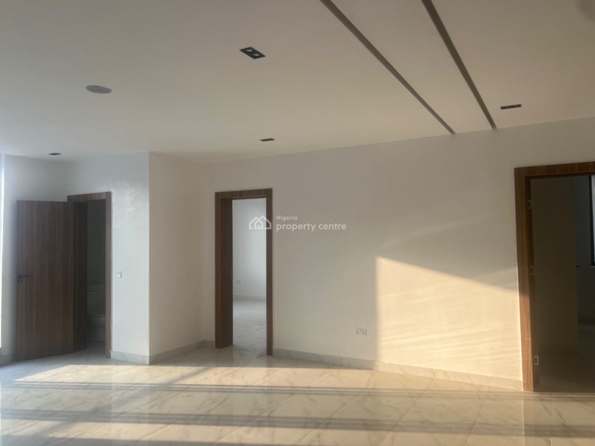 Contemporary 2 Bedroom Apartment with Elevator , Pool & Gym ️, Lekki Phase 1, Lekki, Lagos, Flat / Apartment for Sale