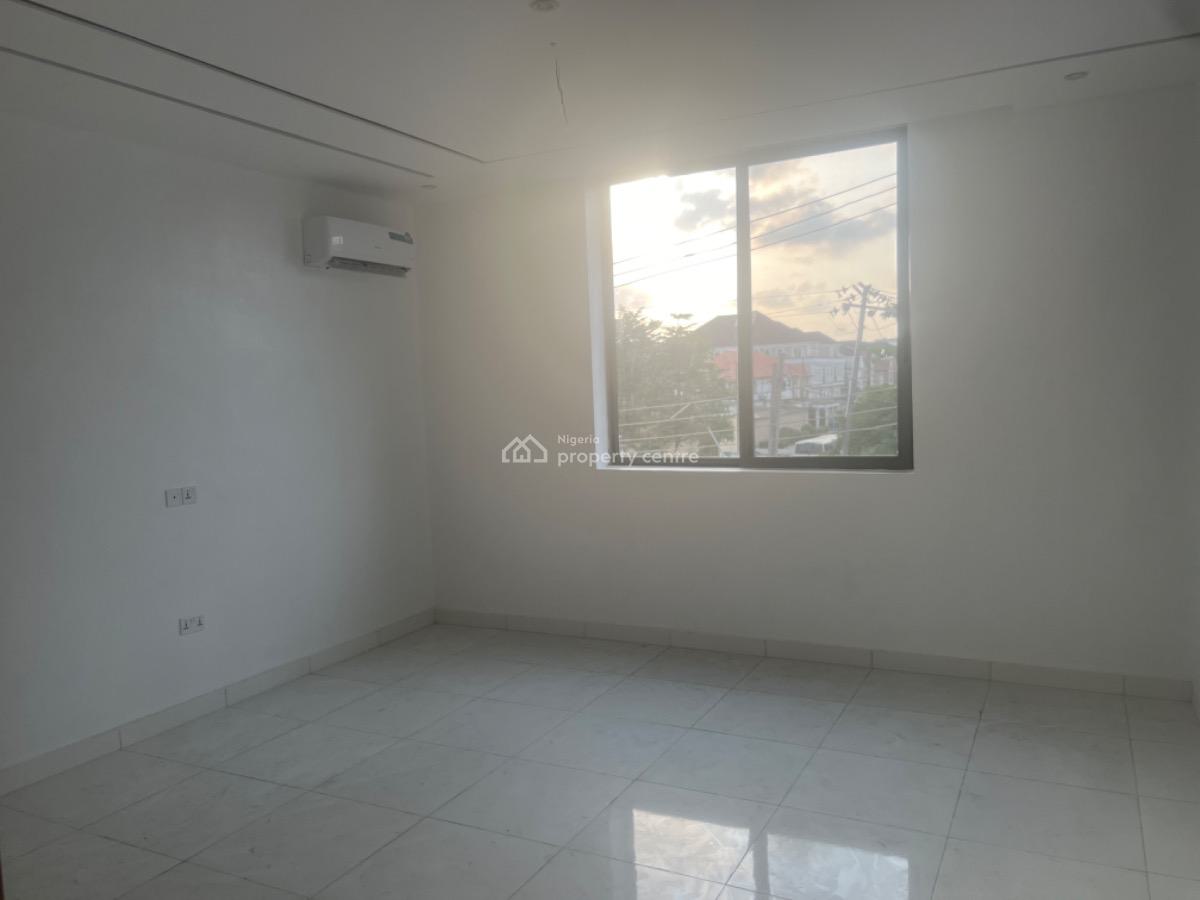 Contemporary 2 Bedroom Apartment with Elevator , Pool & Gym ️, Lekki Phase 1, Lekki, Lagos, Flat / Apartment for Sale