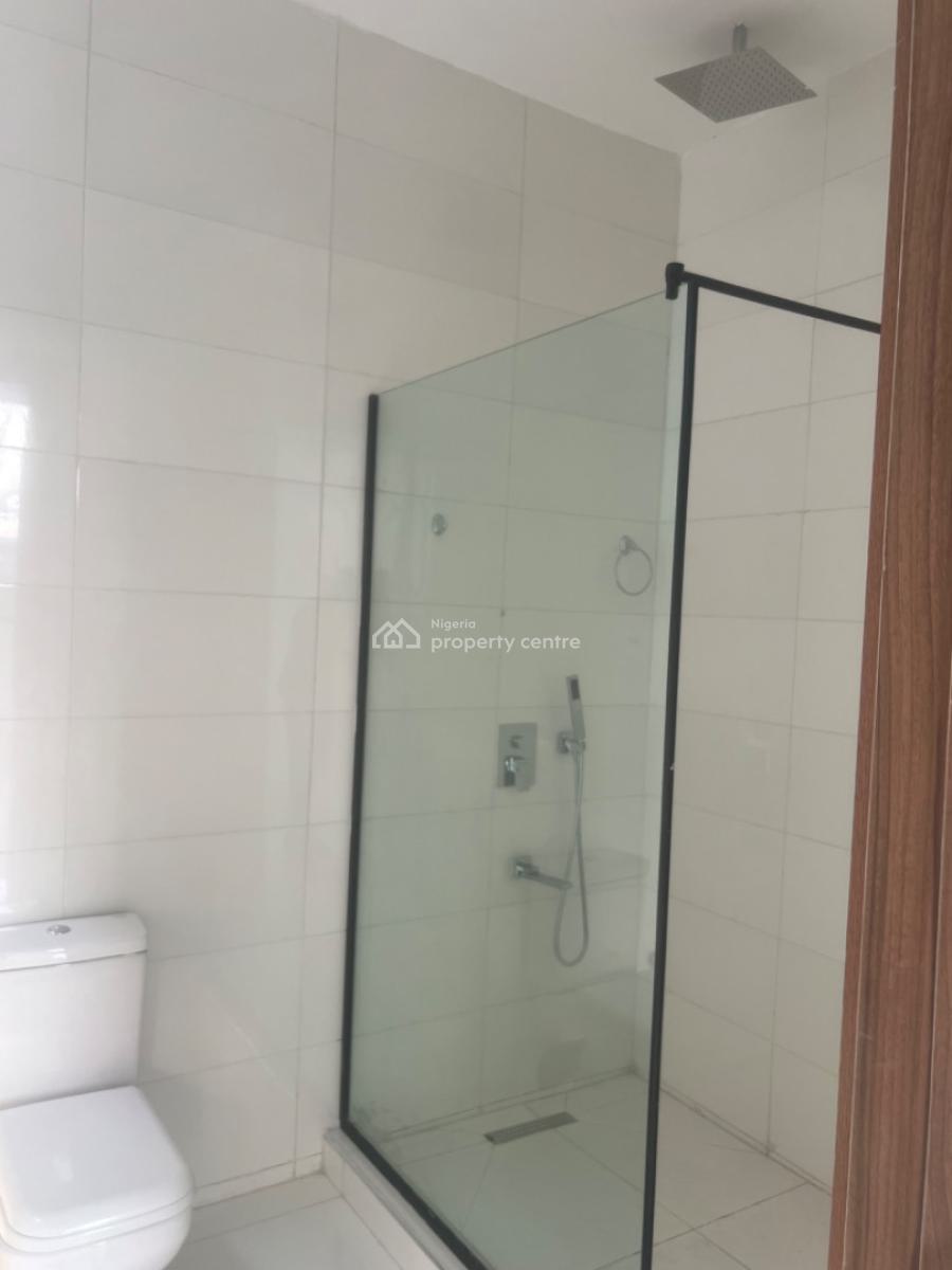 Contemporary 2 Bedroom Apartment with Elevator , Pool & Gym ️, Lekki Phase 1, Lekki, Lagos, Flat / Apartment for Sale
