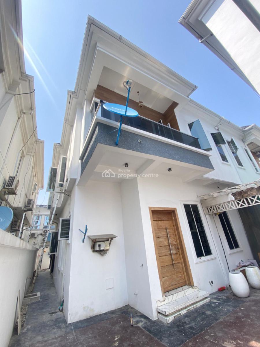 Standard and Spacious Single Room Upstairs, Lekki Expressway, Lekki, Lagos, Self Contain (single Rooms) for Rent