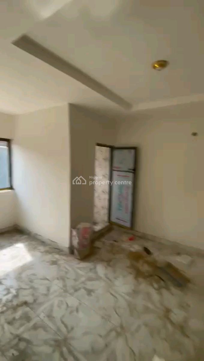 Newly Built and Massive Mini Flat, Ground Floor, Off Market Street, Shomolu, Lagos, Mini Flat (room and Parlour) for Rent