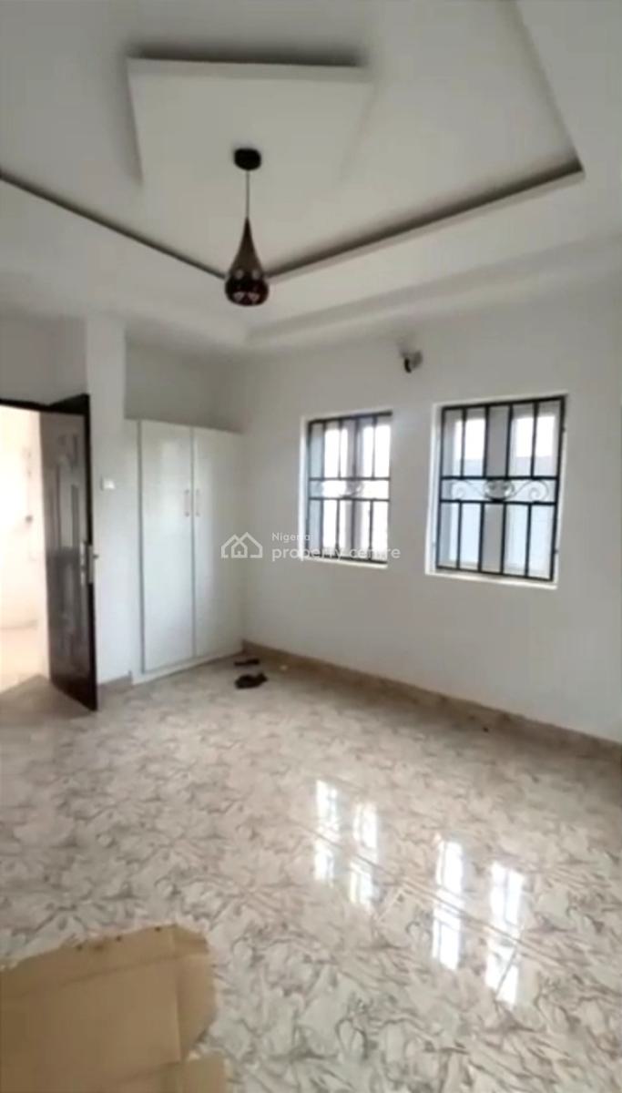 2 Bedrooms Flat, By Gilmore, Tarred Road, Jahi, Abuja, Flat / Apartment for Rent