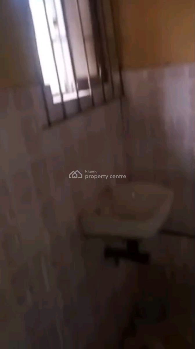 3 Bedroom Flat All Room En Suite, Beside Morgan Estate, Ojodu Berger, Ojodu, Lagos, Flat / Apartment for Rent