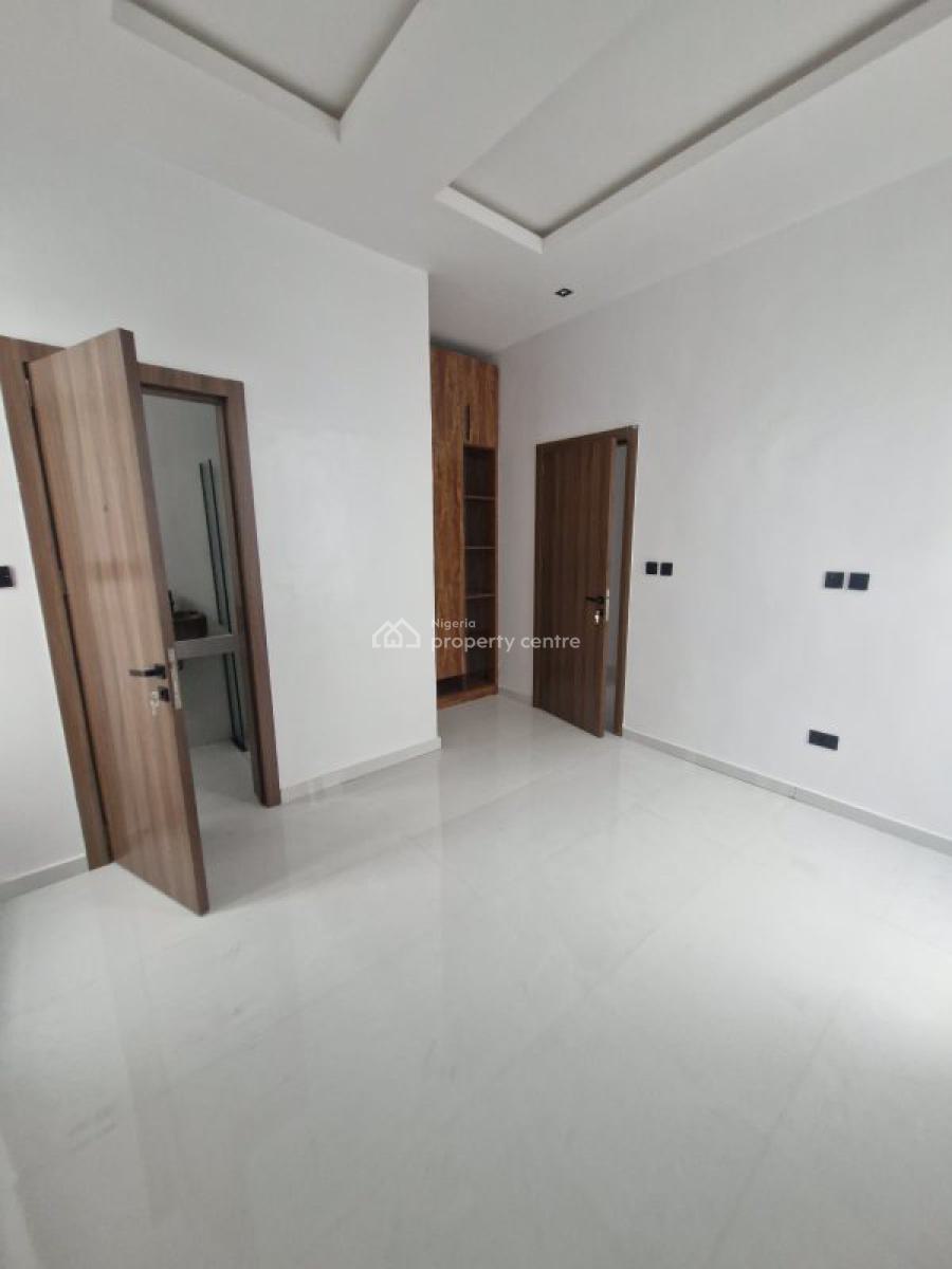 5 Bed Fully Detach with Pool and Bq, Lagos, Ajah, Lagos, Detached Duplex for Sale
