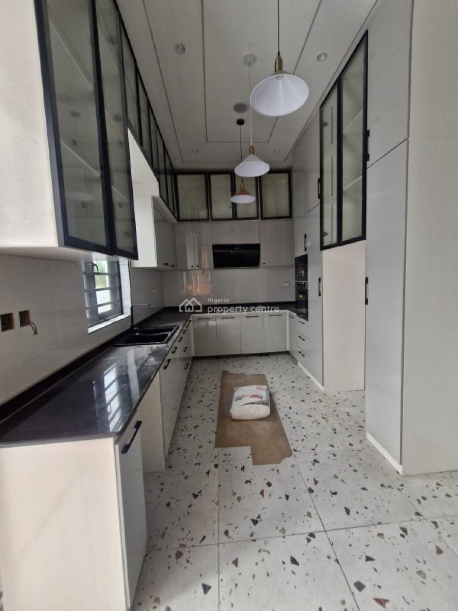 4 Bed Fully Detach with Pool, Lagos, Lekki, Lagos, Detached Duplex for Sale