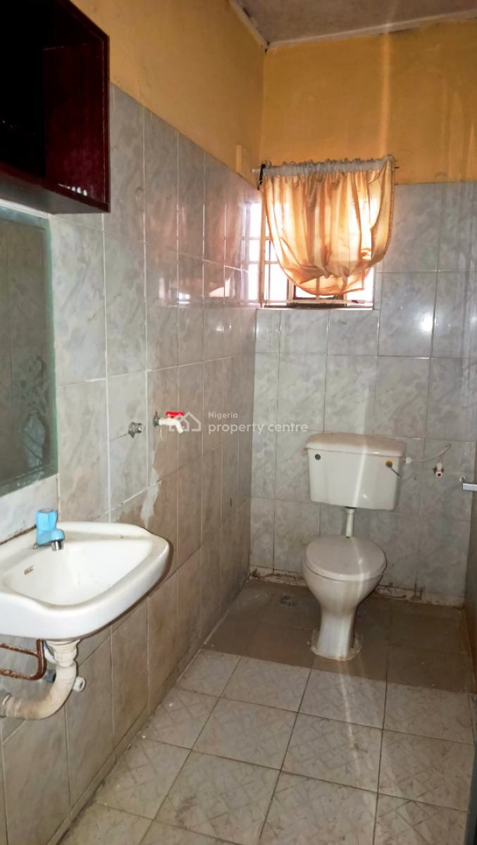 Newly Renovated 3 Bedroom Flat, Upstairs, Off Emmanuel Keshi, Gra Phase 2, Magodo, Lagos, Flat / Apartment for Rent