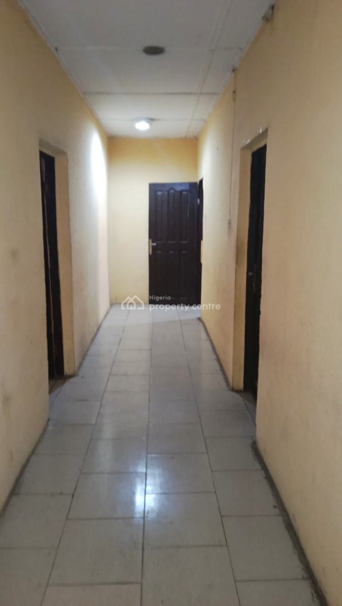 Newly Renovated 3 Bedroom Flat, Upstairs, Off Emmanuel Keshi, Gra Phase 2, Magodo, Lagos, Flat / Apartment for Rent