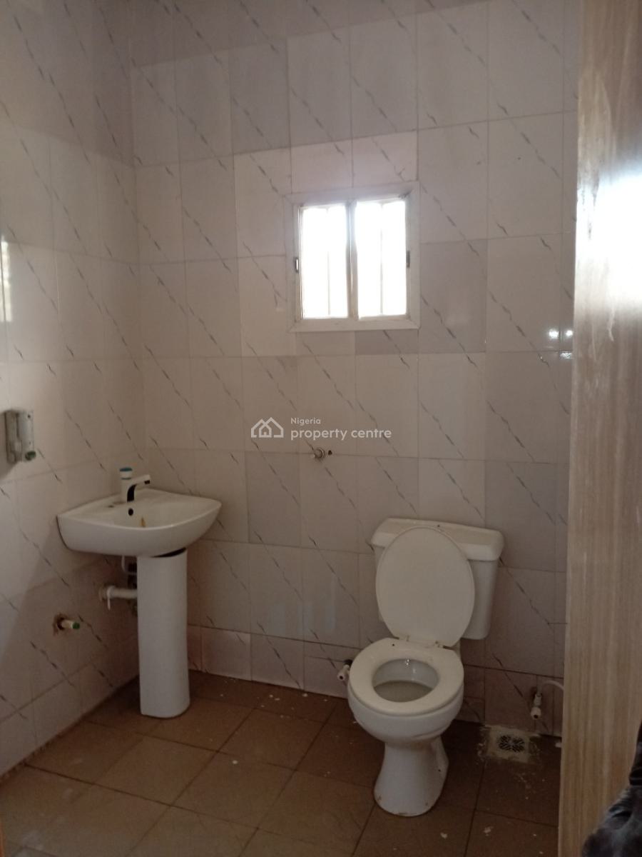 King Sized 3-bedroom Flat (down Unit), Mobil Road, Ajah, Lekki, Lagos, Flat / Apartment for Rent