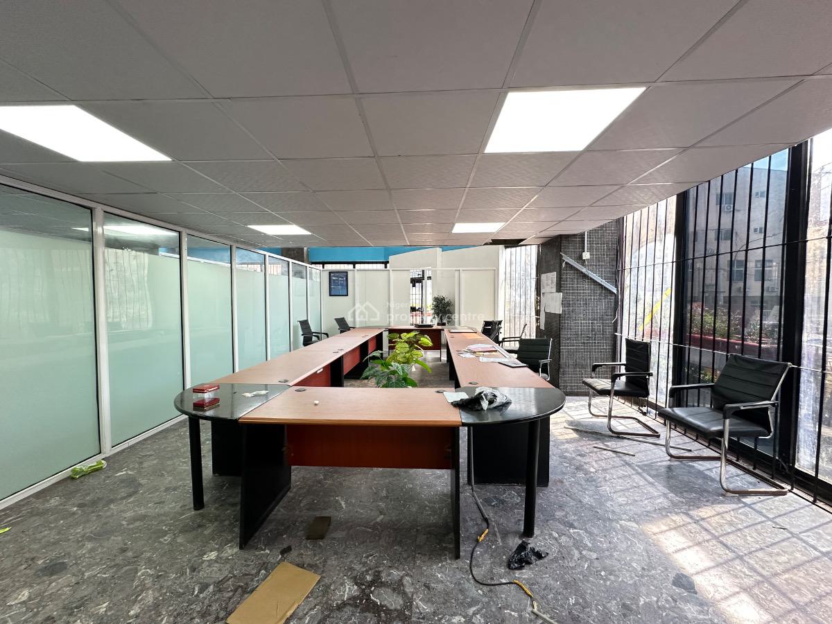 Premium Commercial Property for Lease Measuring 435sqm Land, Marina, Lagos Island, Lagos, Plaza / Complex / Mall for Sale