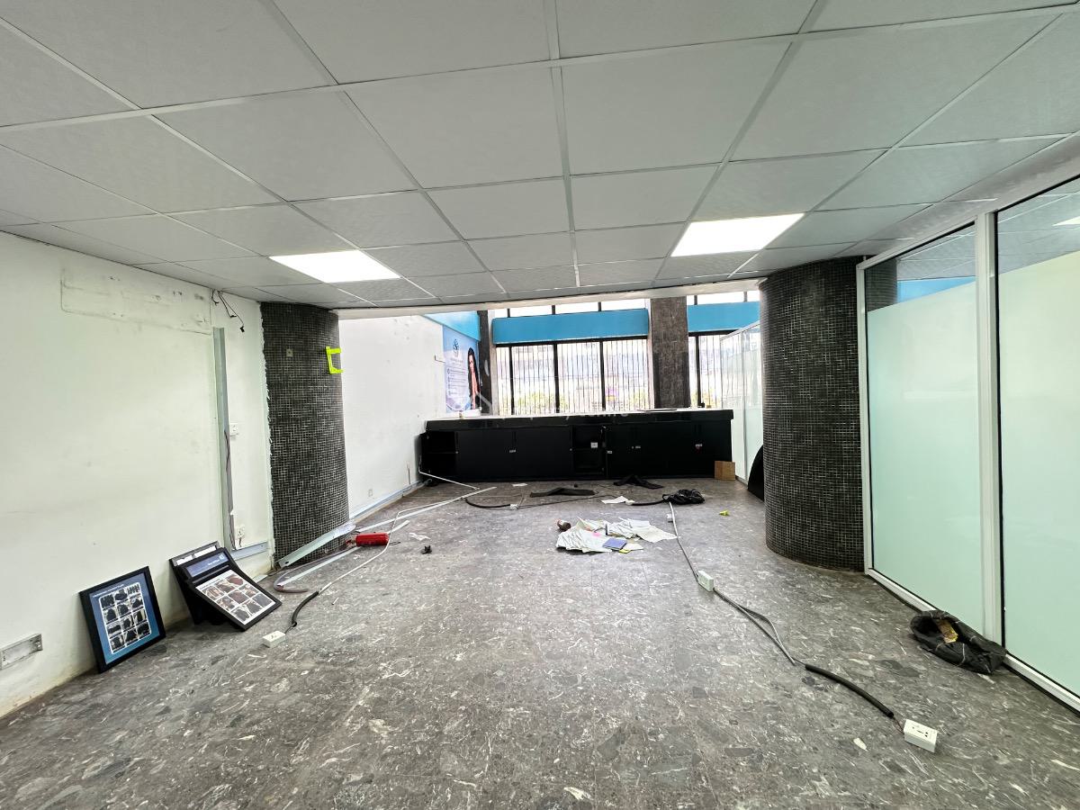 Premium Commercial Property for Lease Measuring 435sqm Land, Marina, Lagos Island, Lagos, Plaza / Complex / Mall for Sale