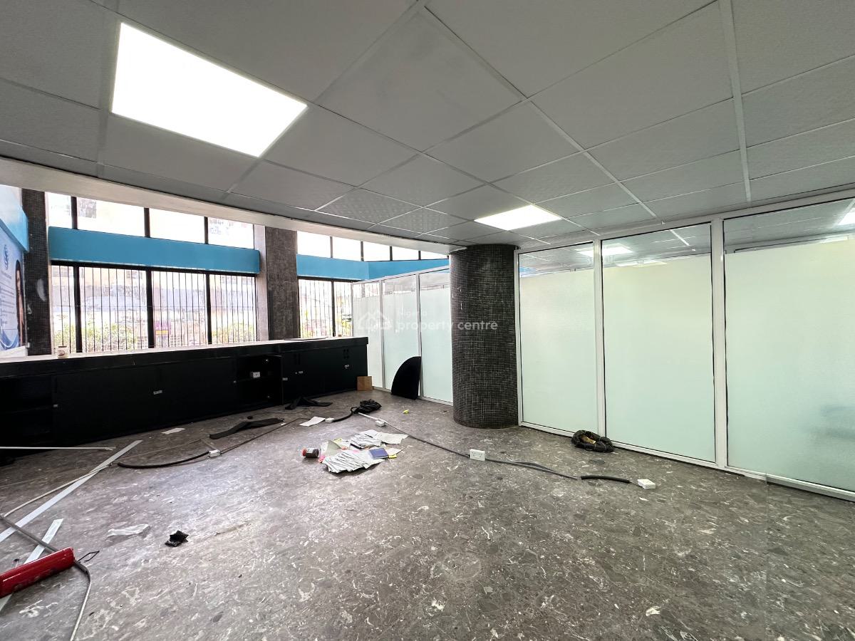 Premium Commercial Property for Lease Measuring 435sqm Land, Marina, Lagos Island, Lagos, Plaza / Complex / Mall for Sale