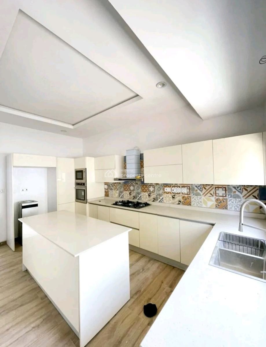 5 Bedroom Terrace  Location: Oniru  Price- N600m  Features - Private E, Victoria Island (vi), Lagos, House for Sale