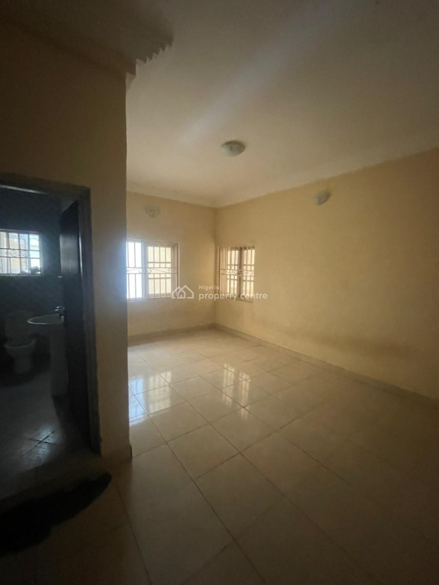 Well Finished Three Bedroom Flat on The First Floor, Gishiri By Nicon Junction, Katampe, Abuja, Flat / Apartment for Rent